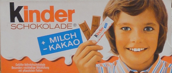 Kinder Schokolade paski milch kakao.jpg